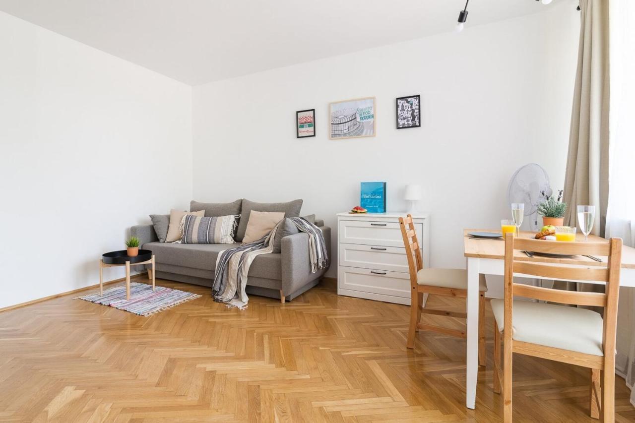 ורשה Rent Like Home - Pawia 36 מראה חיצוני תמונה